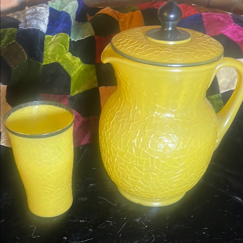 VTG Yellow Crinkle Glass Pitcher